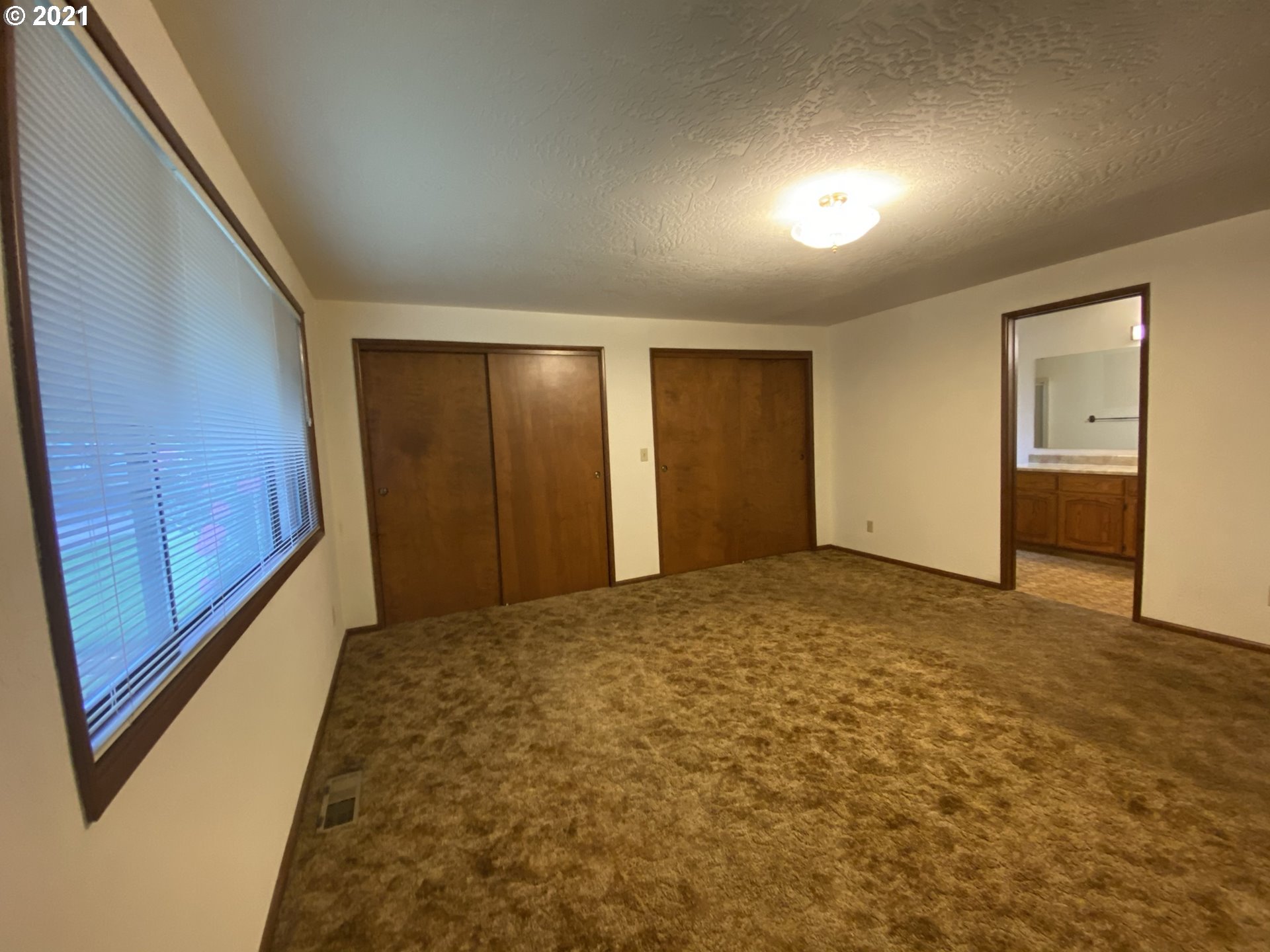 537 68th Place Springfield, OR 97478 - Photo 17 of 28