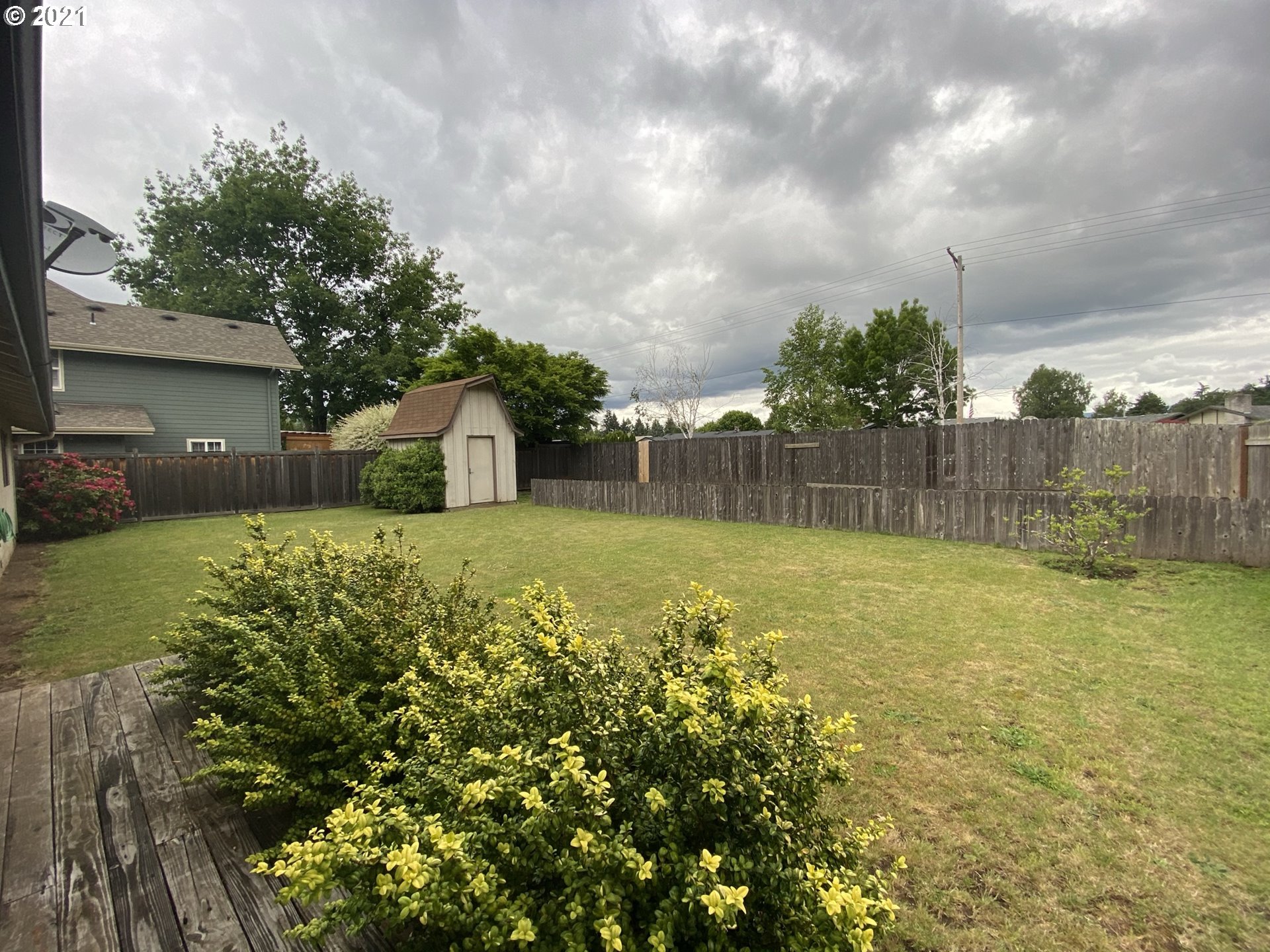 537 68th Place Springfield, OR 97478 - Photo 27 of 28