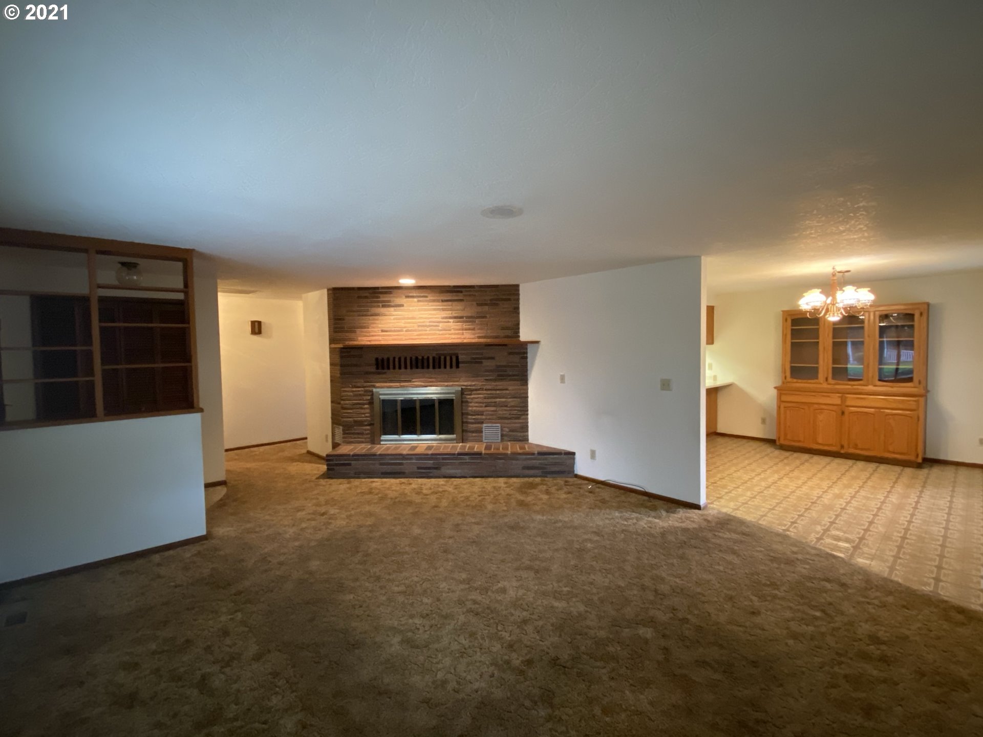 537 68th Place Springfield, OR 97478 - Photo 7 of 28