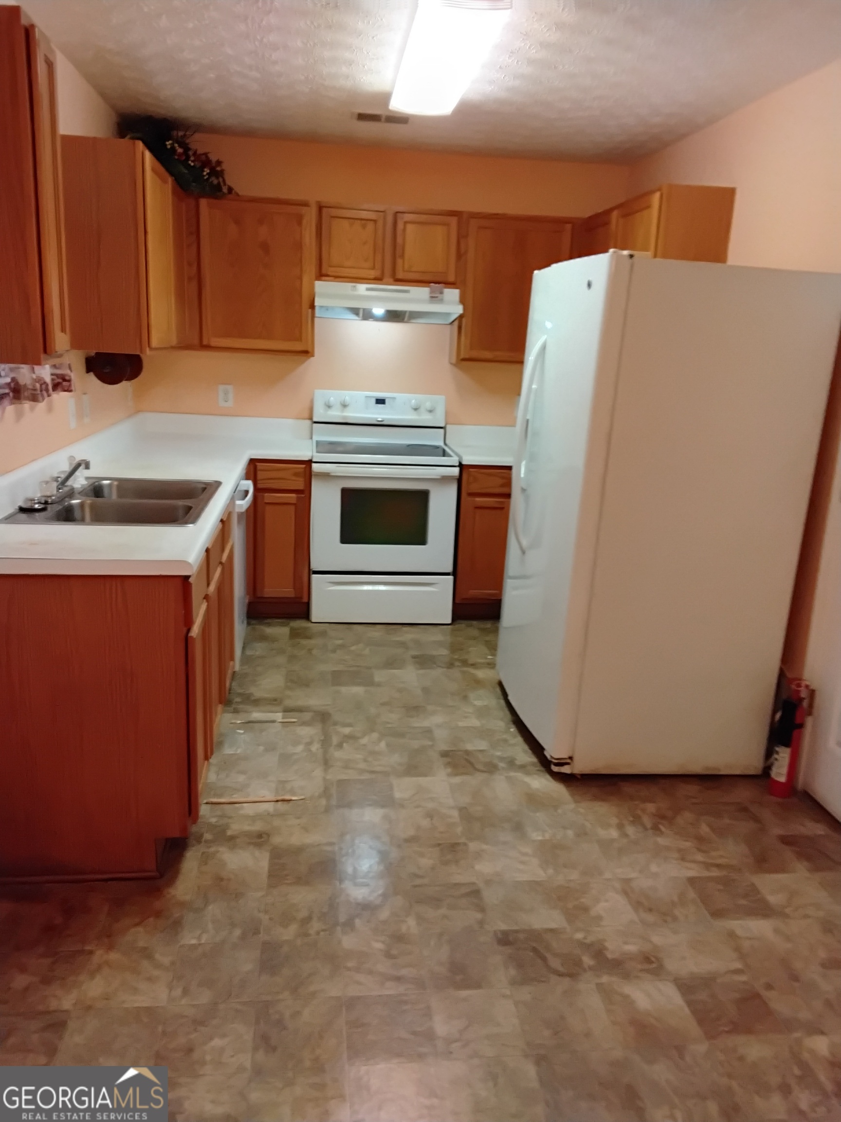 5735 Strathmoor Manor Circle Lithonia, GA 30058 - Photo 4 of 19