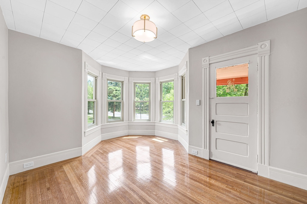 238 Sumner Avenue Springfield, MA 01108 - Photo 16 of 42