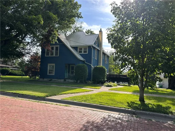 $164,900 | 309 South Spruce Street, Pana, IL 62557