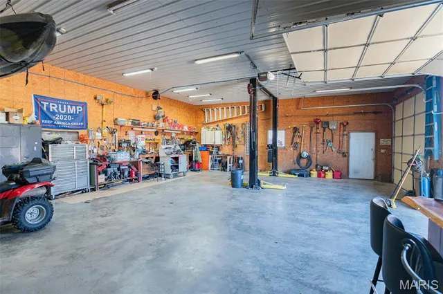 $475,000 | 203 West Lehnhoff Drive, Belle, MO 65013