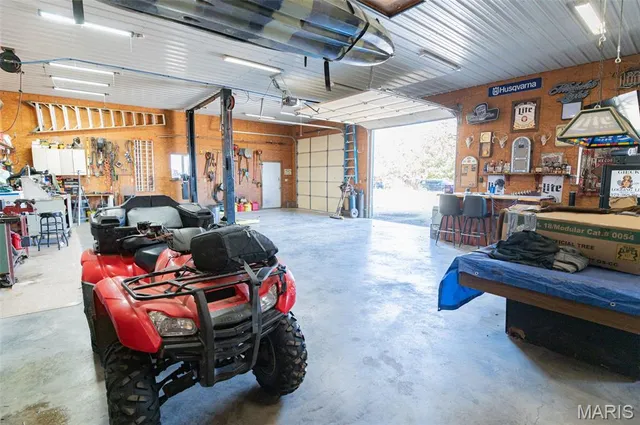 $475,000 | 203 West Lehnhoff Drive, Belle, MO 65013