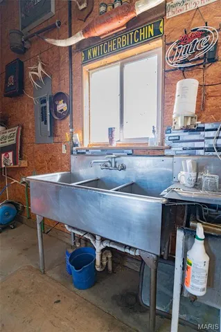 $475,000 | 203 West Lehnhoff Drive, Belle, MO 65013