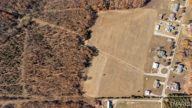 $475,000 | 203 West Lehnhoff Drive, Belle, MO 65013