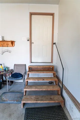 $475,000 | 203 West Lehnhoff Drive, Belle, MO 65013