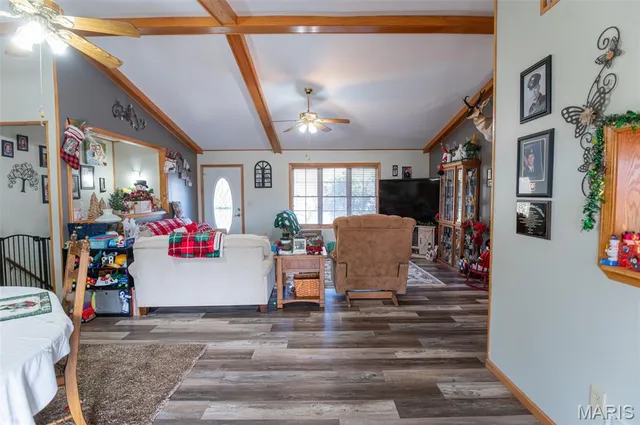 $475,000 | 203 West Lehnhoff Drive, Belle, MO 65013