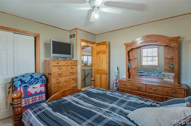 $475,000 | 203 West Lehnhoff Drive, Belle, MO 65013