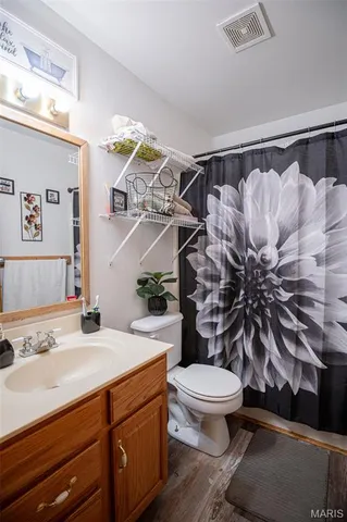 $475,000 | 203 West Lehnhoff Drive, Belle, MO 65013