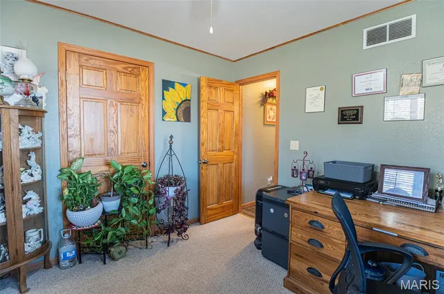 $475,000 | 203 West Lehnhoff Drive, Belle, MO 65013