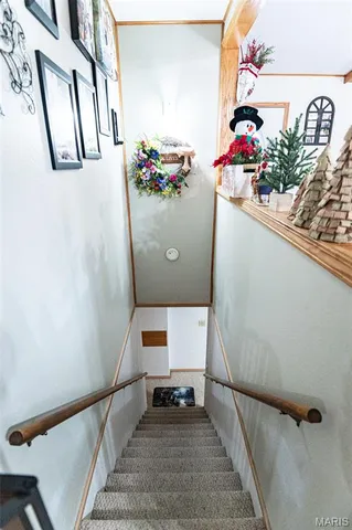 $475,000 | 203 West Lehnhoff Drive, Belle, MO 65013