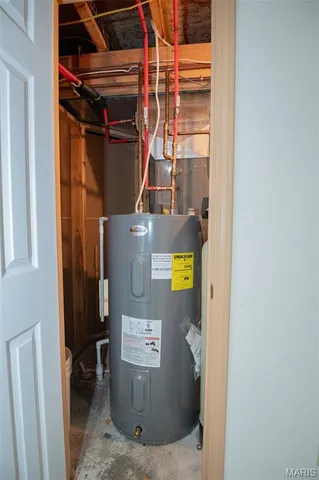 $475,000 | 203 West Lehnhoff Drive, Belle, MO 65013