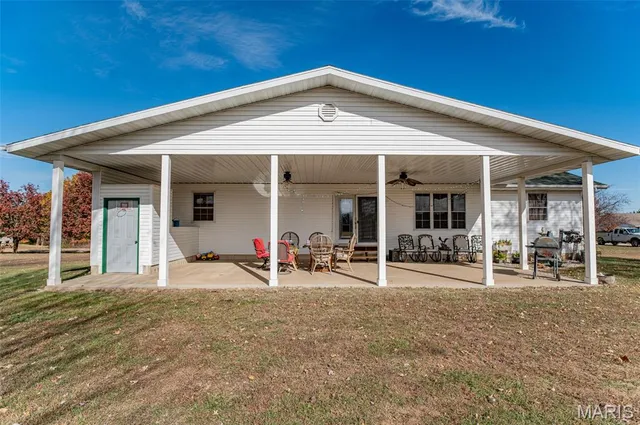 $475,000 | 203 West Lehnhoff Drive, Belle, MO 65013