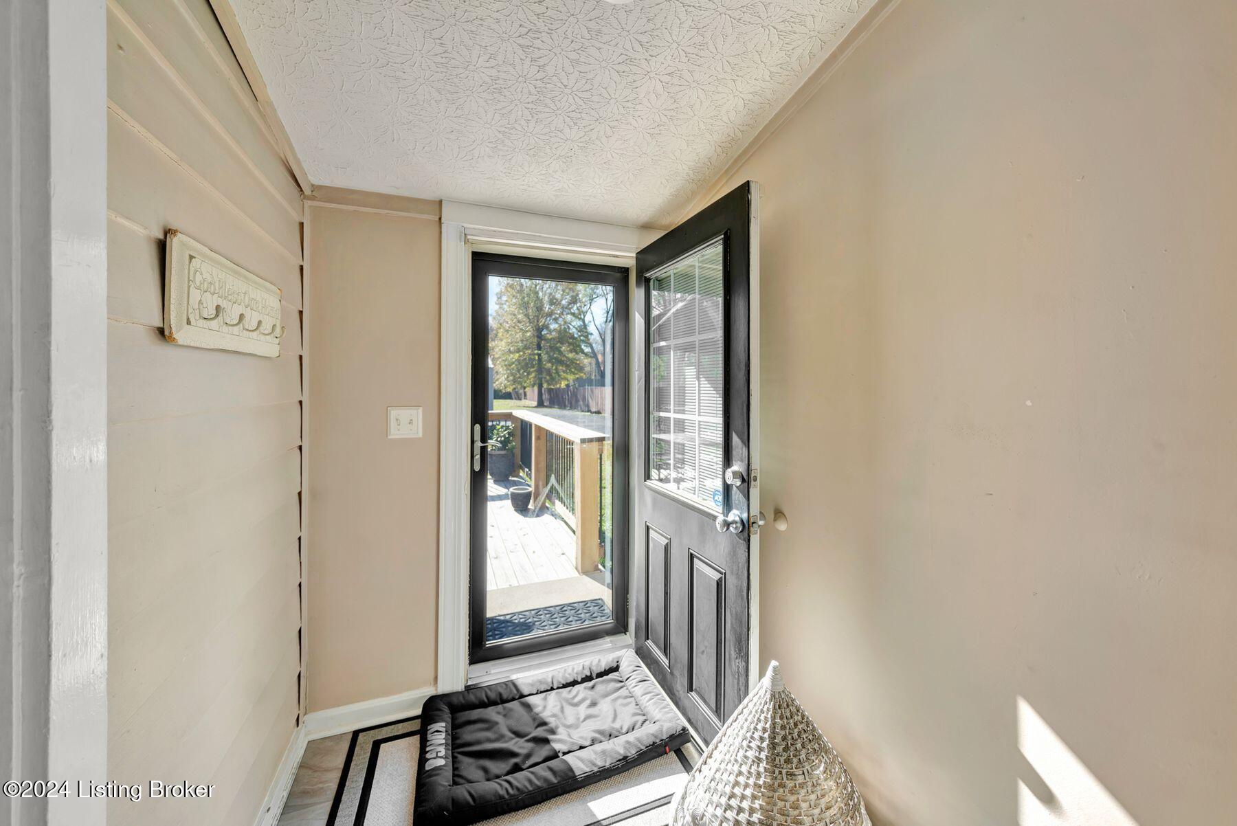 8302 Ferndale Road Louisville, KY 40291 - Photo 27 of 63 photo_online_026