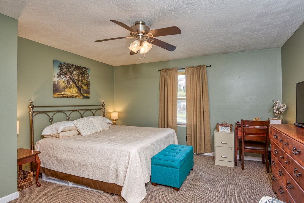 556 Stoney Battery Road Marion, VA 24354 - Photo 13 of 25 Gallery Image 13