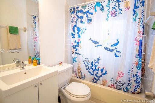 7925 West 29th Way, Unit 201 Hialeah, FL 33018 - Photo 12 of 16
