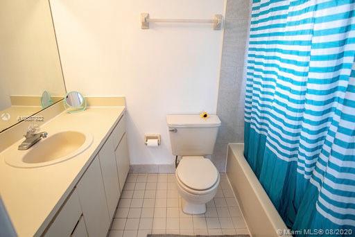 7925 West 29th Way, Unit 201 Hialeah, FL 33018 - Photo 13 of 16