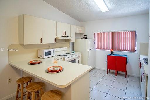 7925 West 29th Way, Unit 201 Hialeah, FL 33018 - Photo 7 of 16