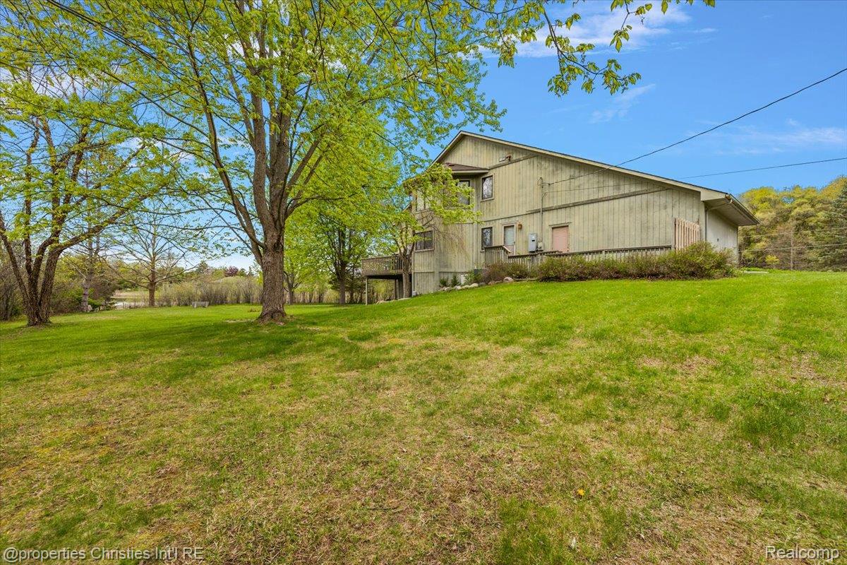 6175 Tripp Road Holly, MI 48442 - Photo 42 of 63 10-6175 Tripp -10.jpg
