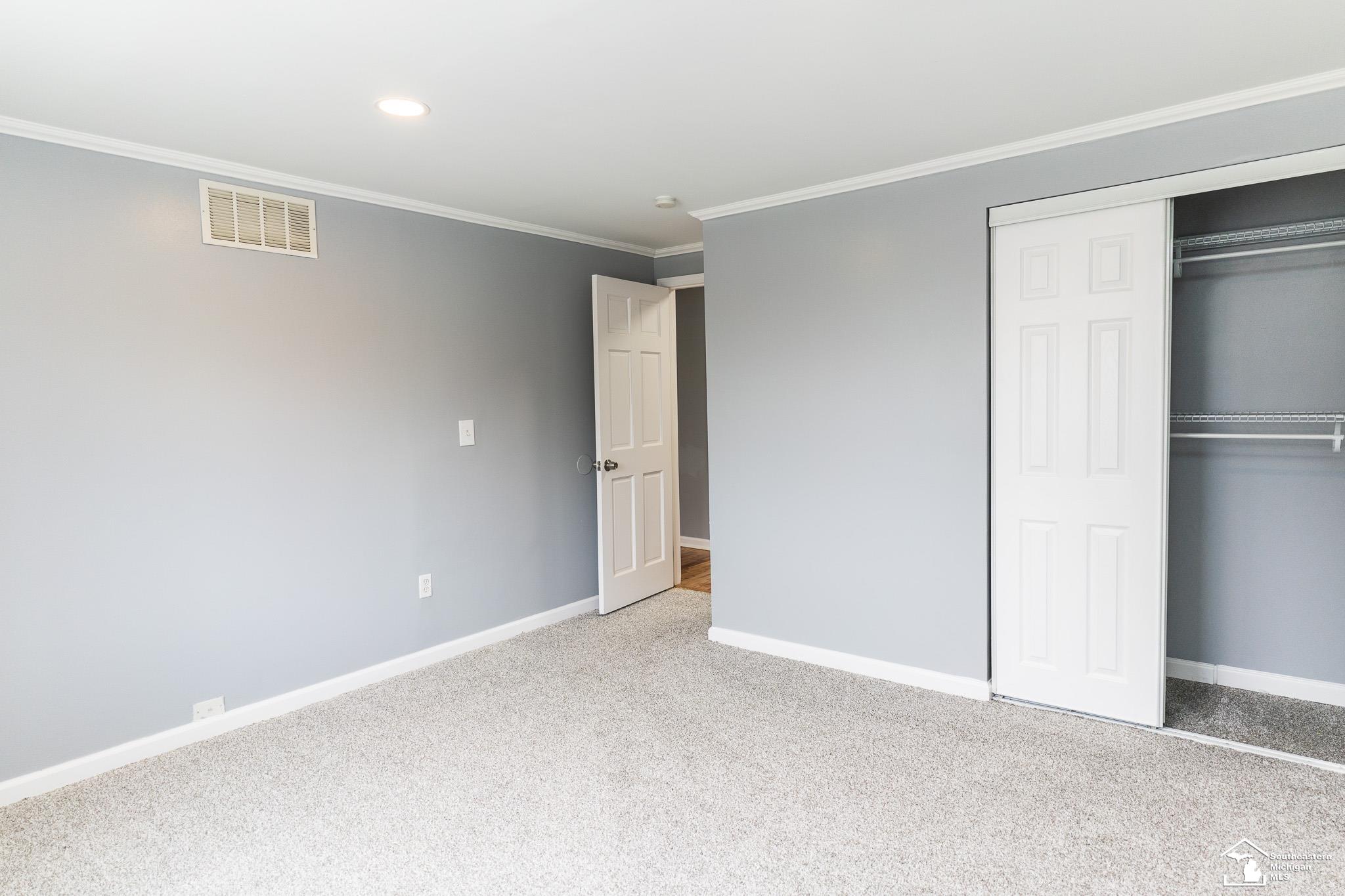 18338 Emit Road Riverview, MI 48193 - Photo 24 of 44 50101813-23.JPG