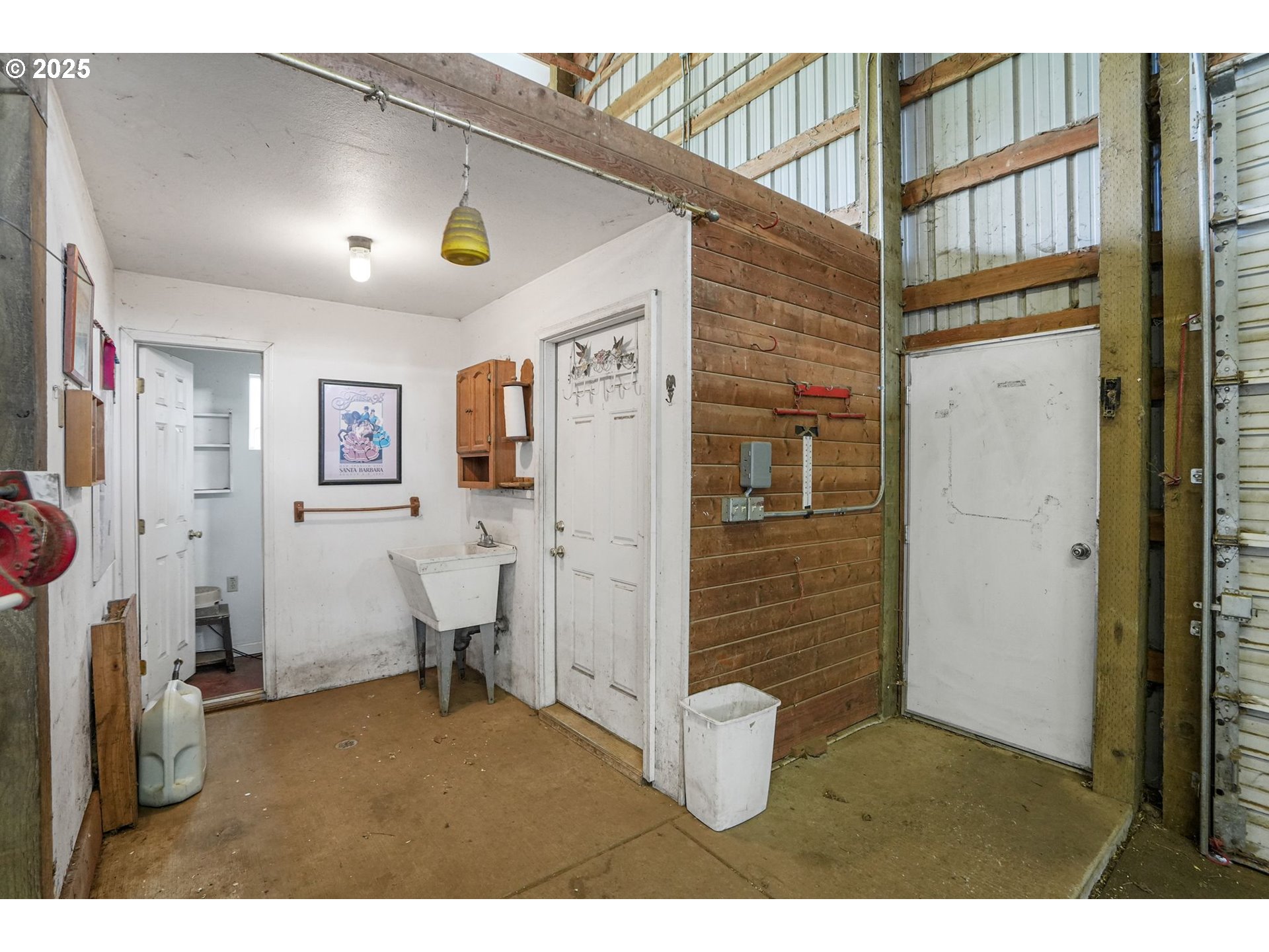 264 Monson Road Silverton, OR 97381 - Photo 28 of 48 Gallery Image 28