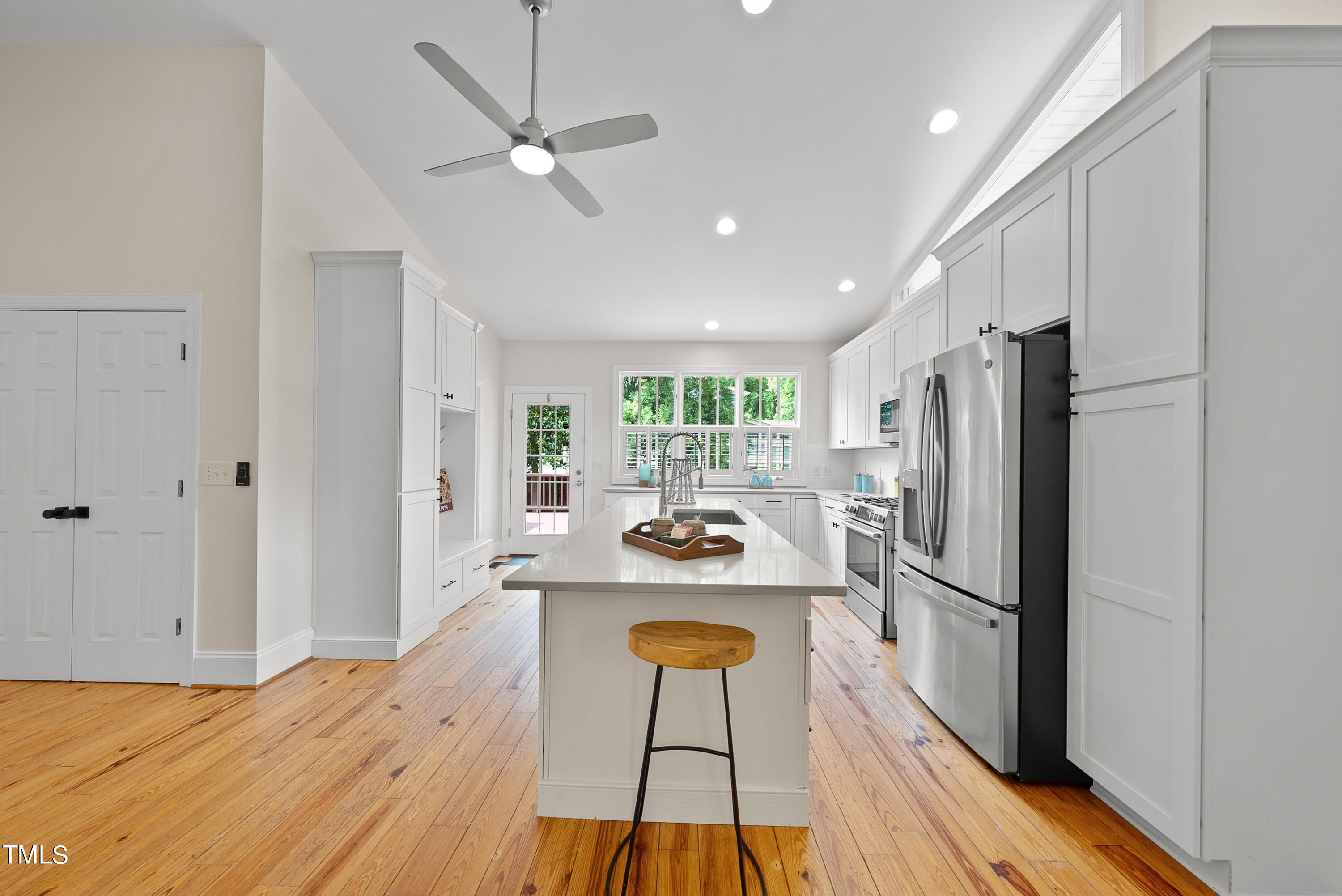 801 East Lane Street Raleigh, NC 27601 - Photo 12 of 55 DSC07419