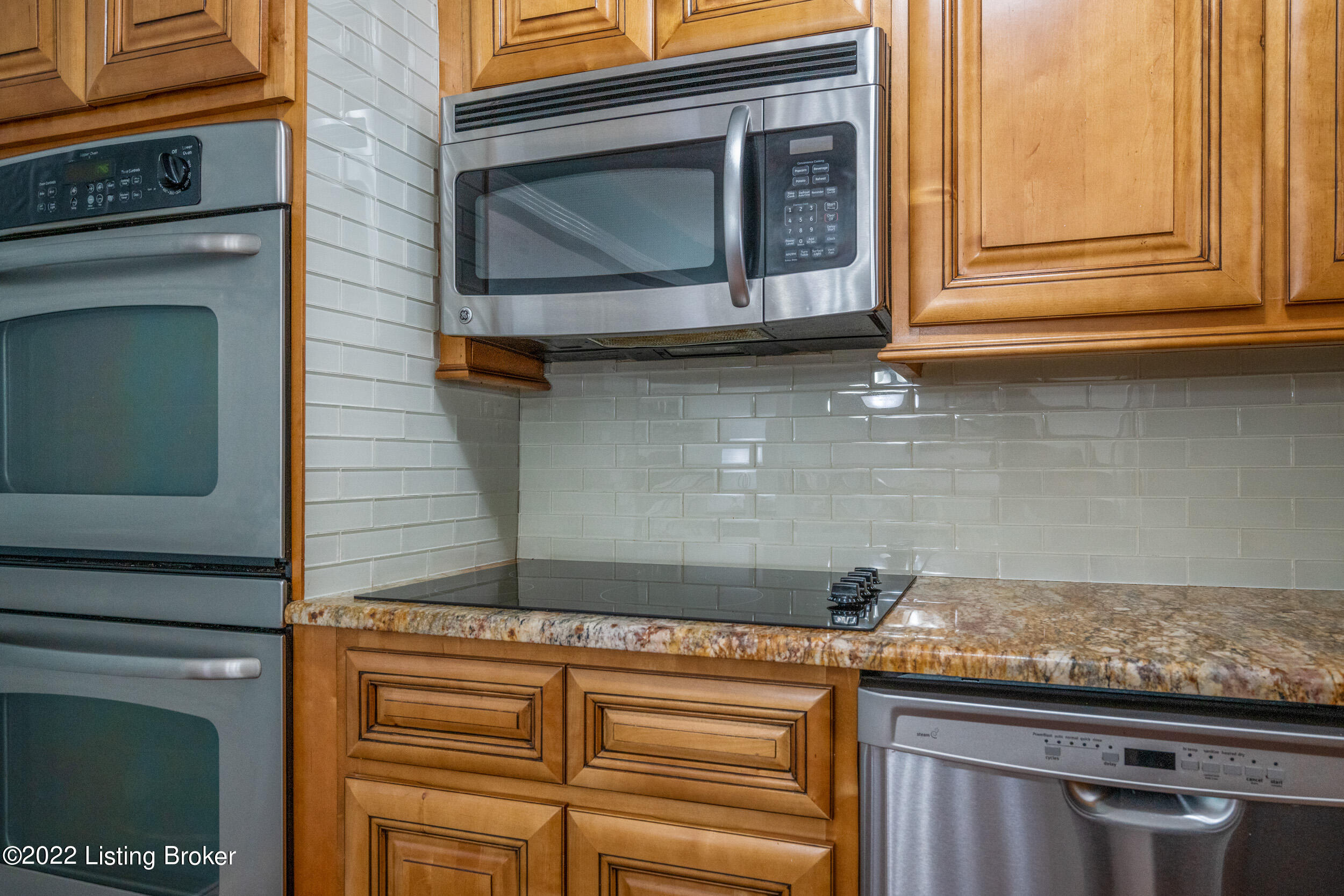 1011 Clayborne Road Louisville, KY 40214 - Photo 15 of 39 1011 Clayborne Road-23