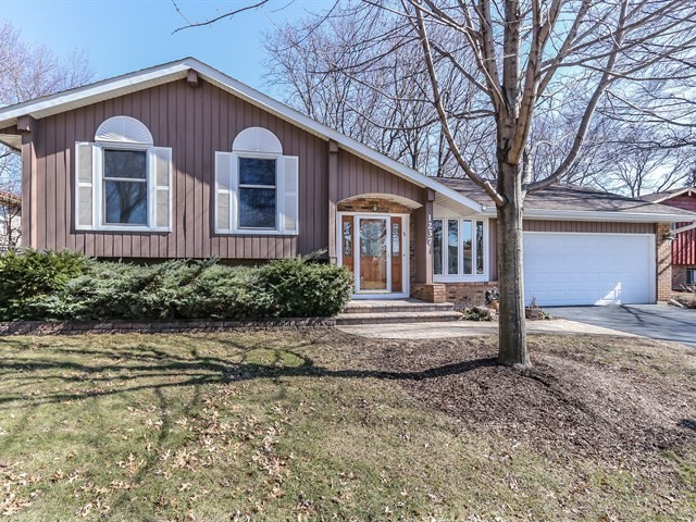 1237 Countryside Drive Elgin, IL 60123 - Photo 1 of 22