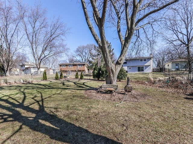 1237 Countryside Drive Elgin, IL 60123 - Photo 20 of 22