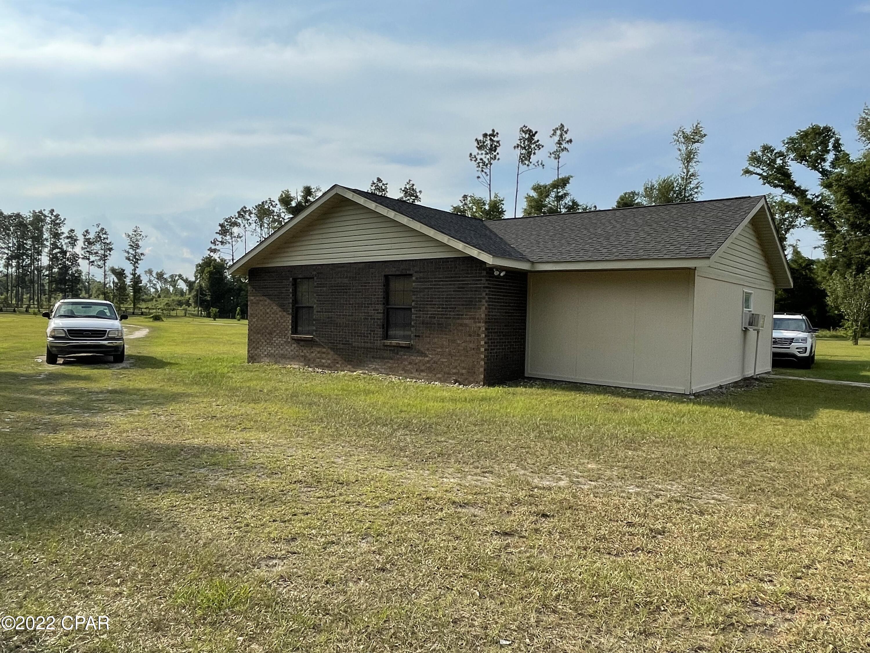 2580 Lawrence Road Marianna, FL 32446 - Photo 6 of 37 Gallery Image 6
