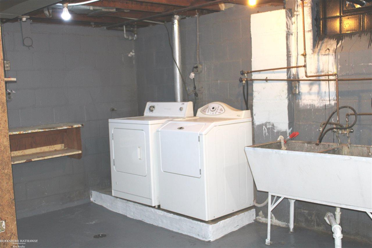 23120 Rausch Avenue Eastpointe, MI 48021 - Photo 23 of 28 50015606-22.JPG