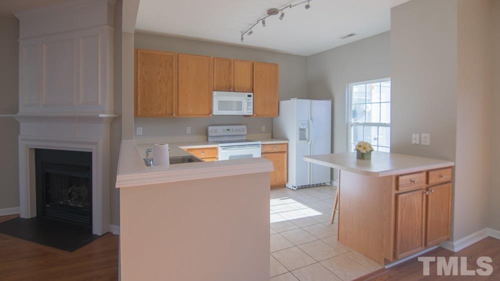 8145 Rhiannon Road Raleigh, NC 27613 - Photo 3 of 16