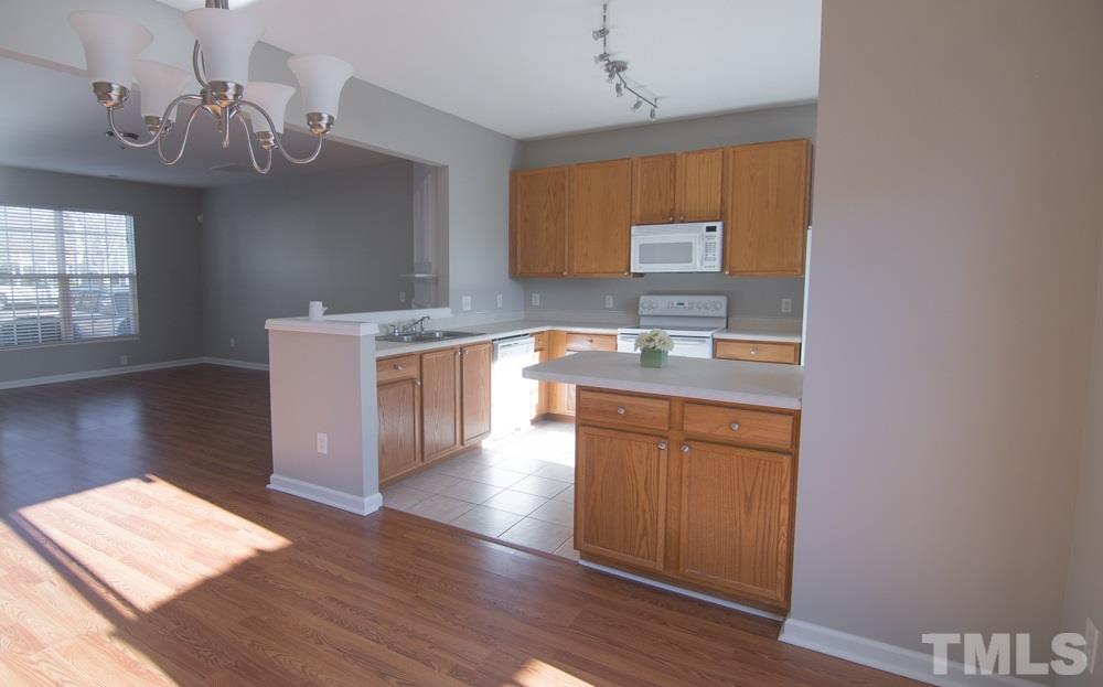 8145 Rhiannon Road Raleigh, NC 27613 - Photo 5 of 16