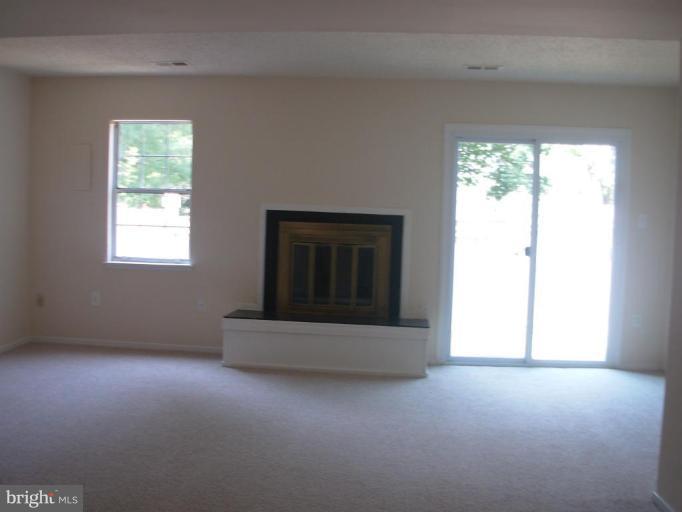 2334 Hunters Square Court Reston, VA 20191 - Photo 21 of 23 Family Room #2