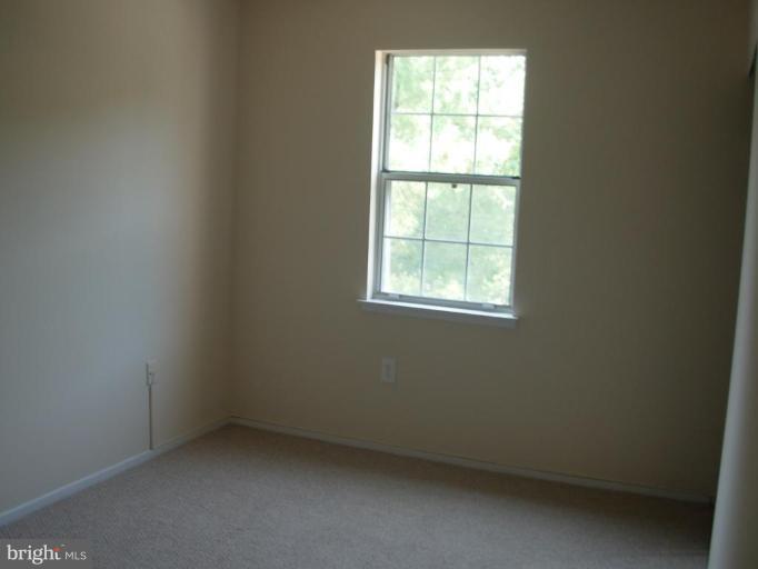 2334 Hunters Square Court Reston, VA 20191 - Photo 22 of 23 Bedroom #3