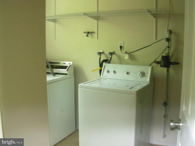2334 Hunters Square Court Reston, VA 20191 - Photo 23 of 23 Laundry Area 1