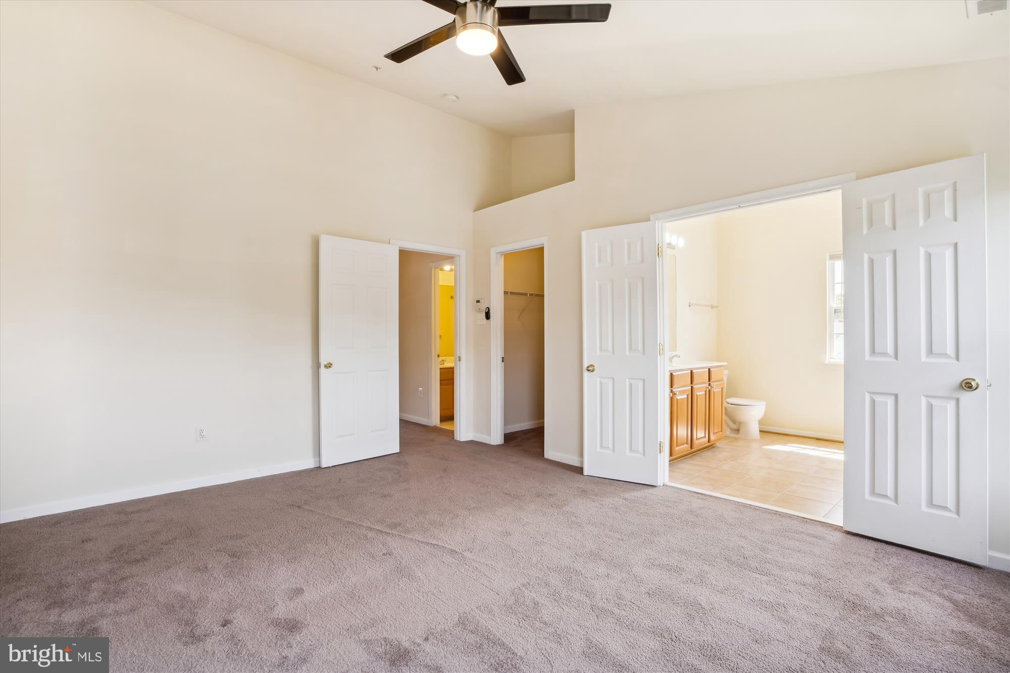 7127 Water Oak Road, Unit 115 Elkridge, MD 21075 - Photo 12 of 22 Primary Bedroom
