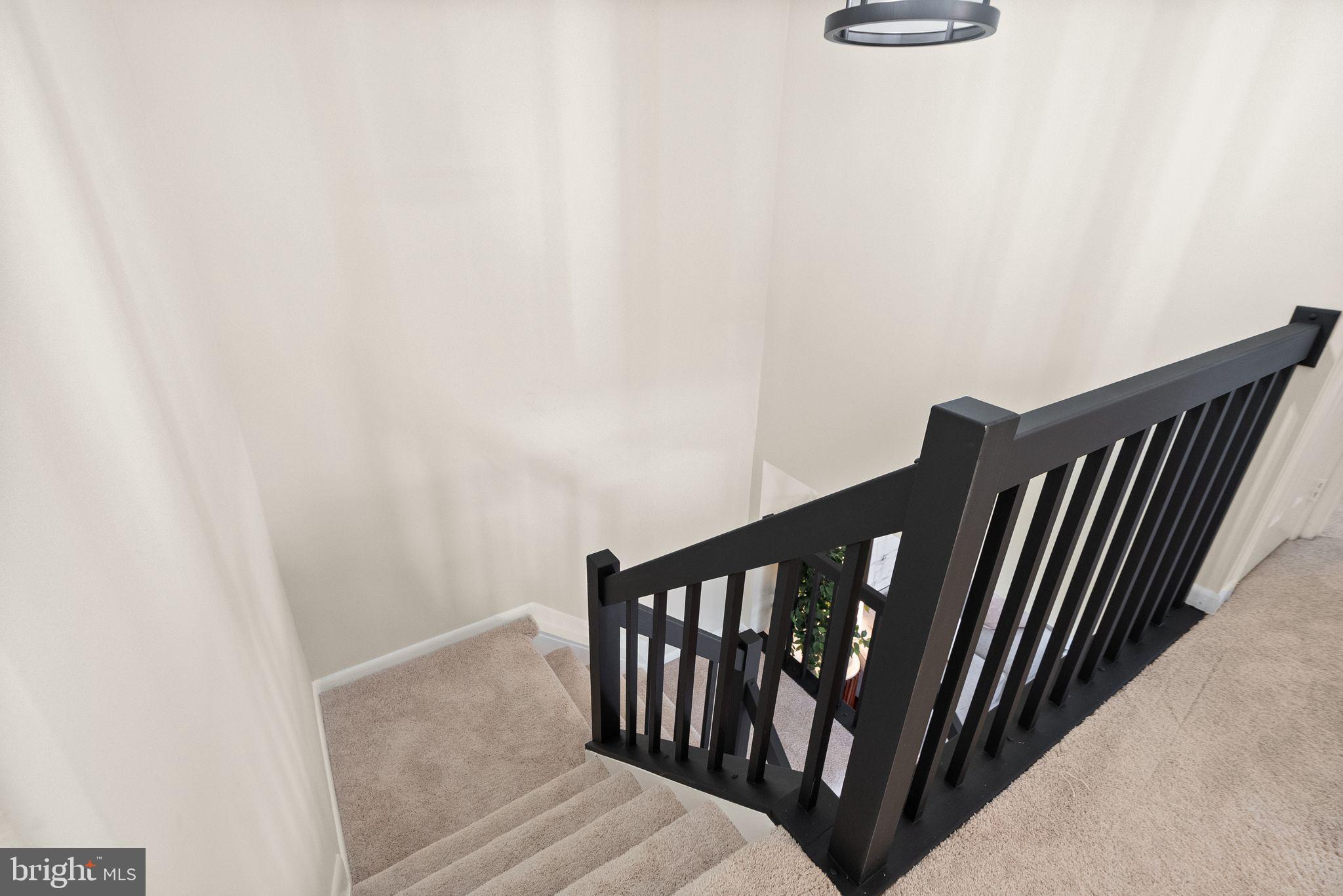 1443 Newport Spring Court Reston, VA 20194 - Photo 28 of 78 Gallery Image 28