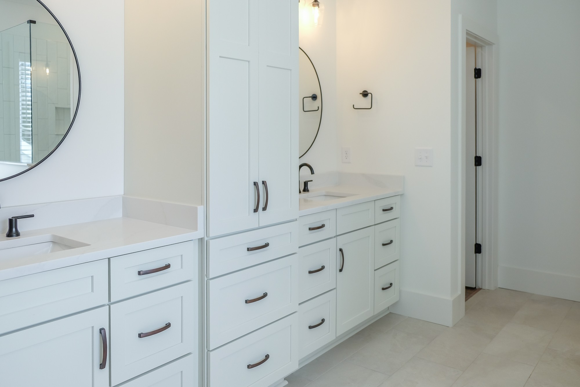 2818 Valley Road Nashville, TN 37215 - Photo 14 of 21 a bathroom with a sink and a mirror