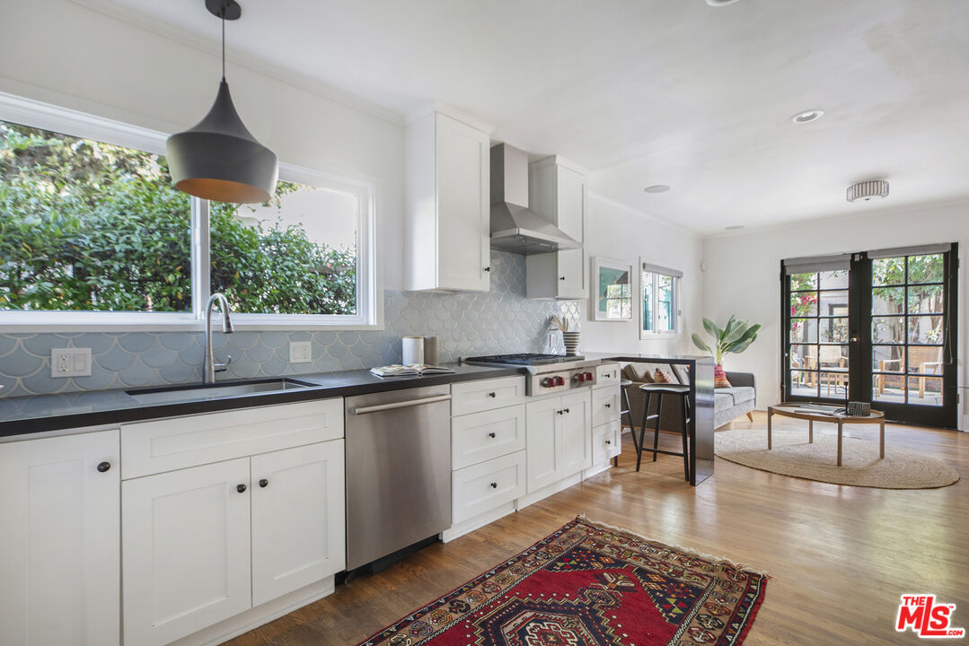 1330 Eagle Vista Drive Los Angeles, CA 90041 - Photo 22 of 52