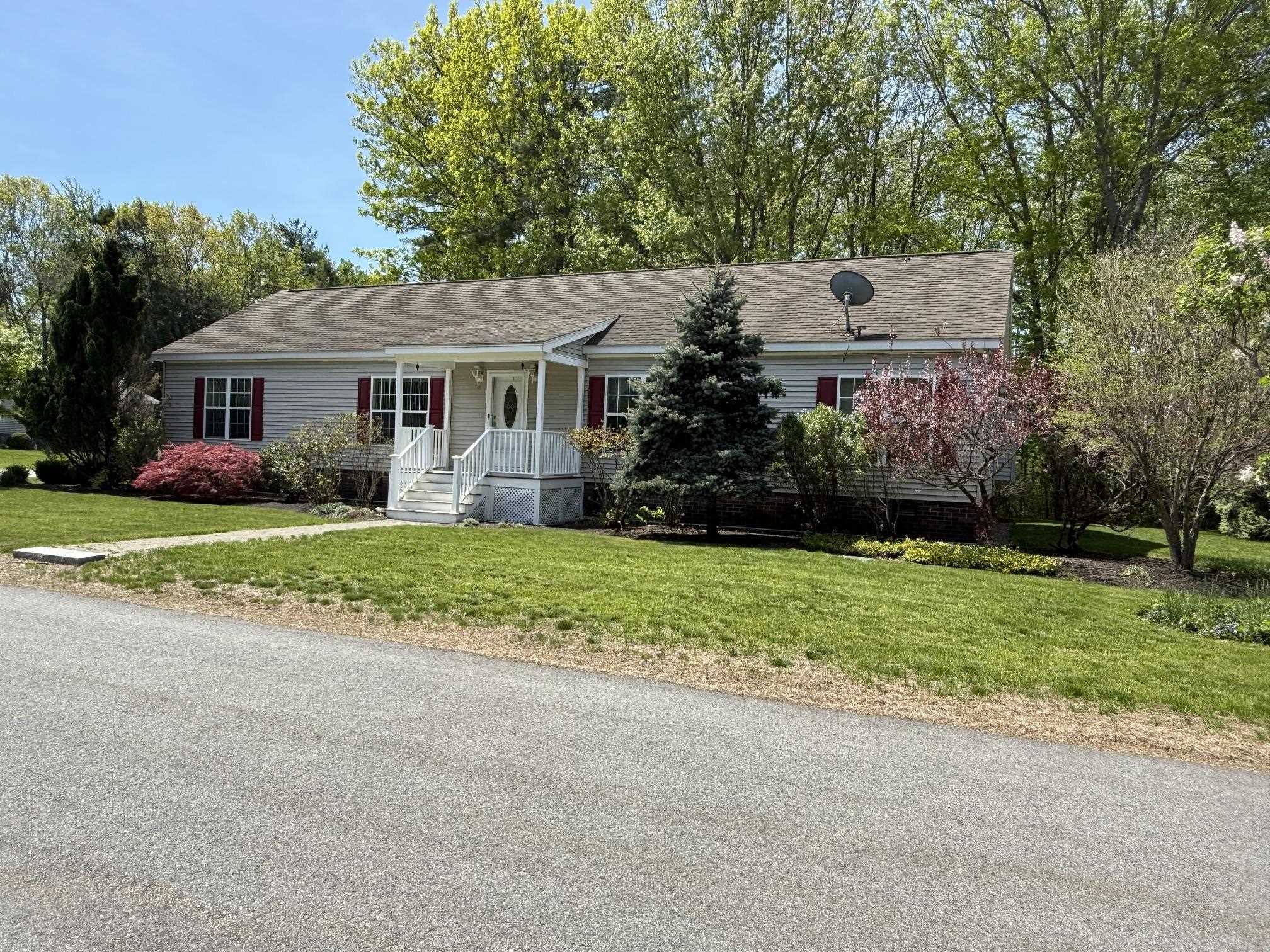 65 Sagebrush Drive Rochester, NH 03867 - Photo 1 of 33