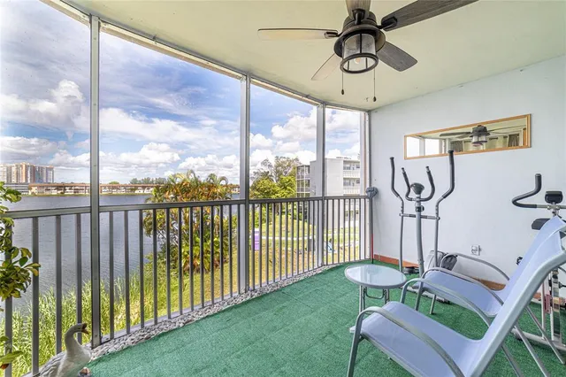 $258,000 | 1660 Northeast 191st Street, Unit 3111, Miami, FL 33179