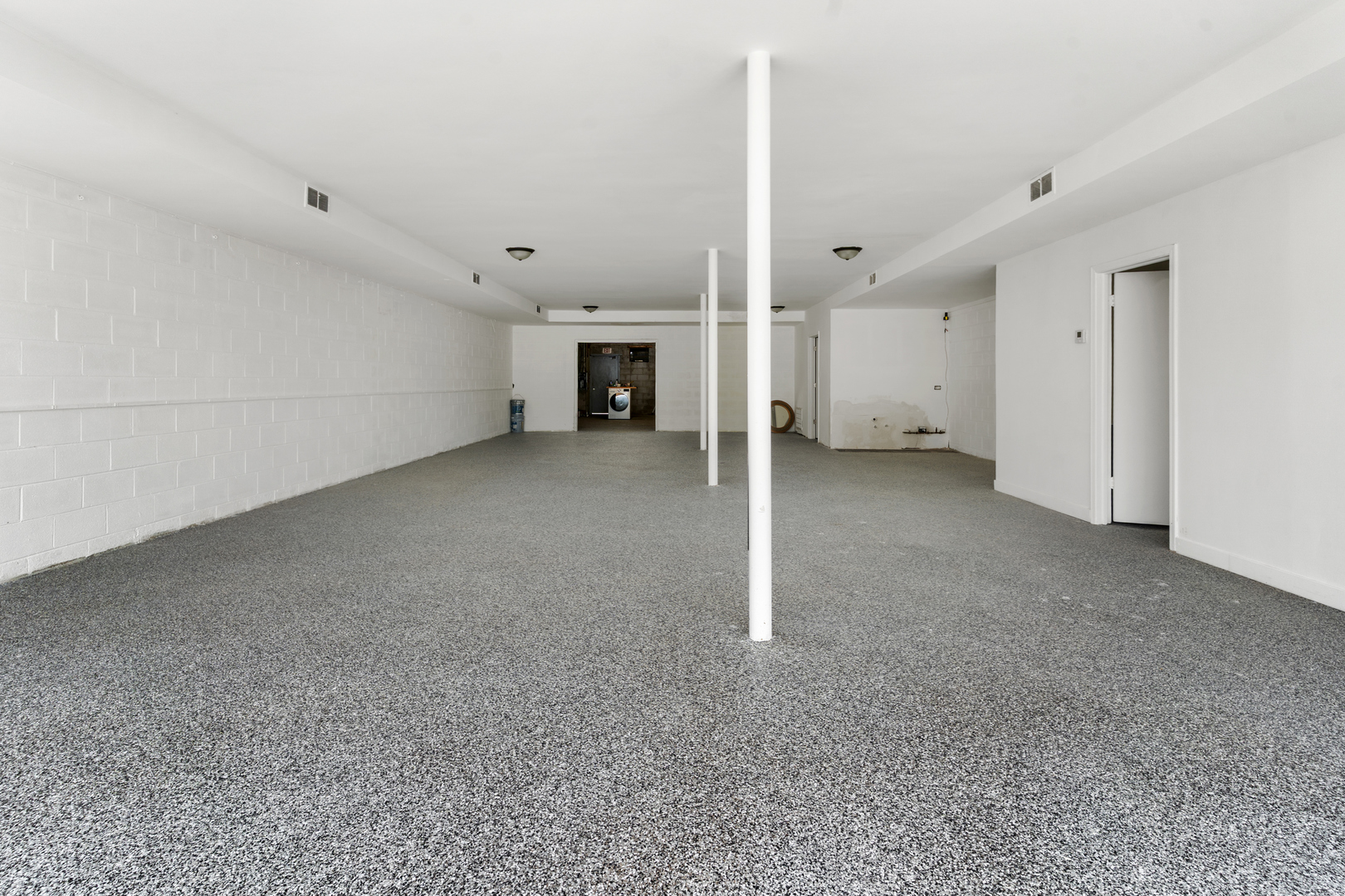 14751 Pulaski Road Midlothian, IL 60445 - Photo 5 of 39