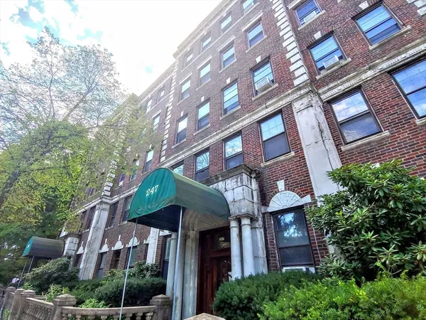 $2,450 | 247 Chestnut Hill Avenue, Unit 31, Boston, MA 02135