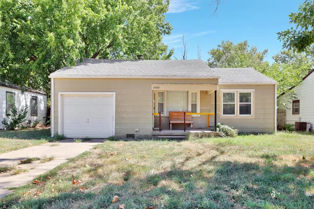 $90,000 | 2432 South Greenwood Street, Wichita, KS 67216