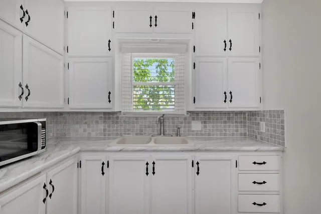 $90,000 | 2432 South Greenwood Street, Wichita, KS 67216