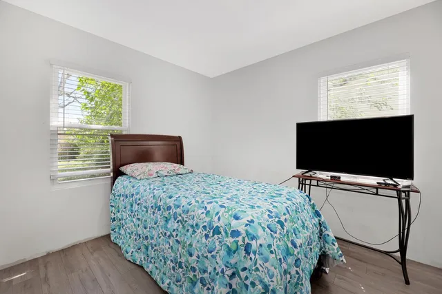 $90,000 | 2432 South Greenwood Street, Wichita, KS 67216