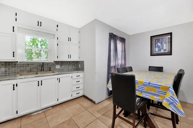 $90,000 | 2432 South Greenwood Street, Wichita, KS 67216