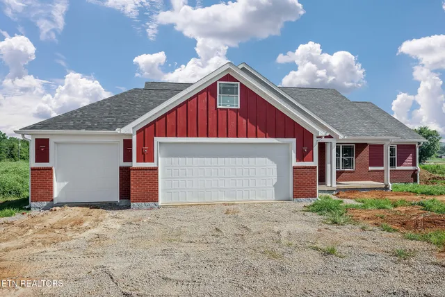 $479,900 | 196 Dairy Barn, Sparta, TN 38583